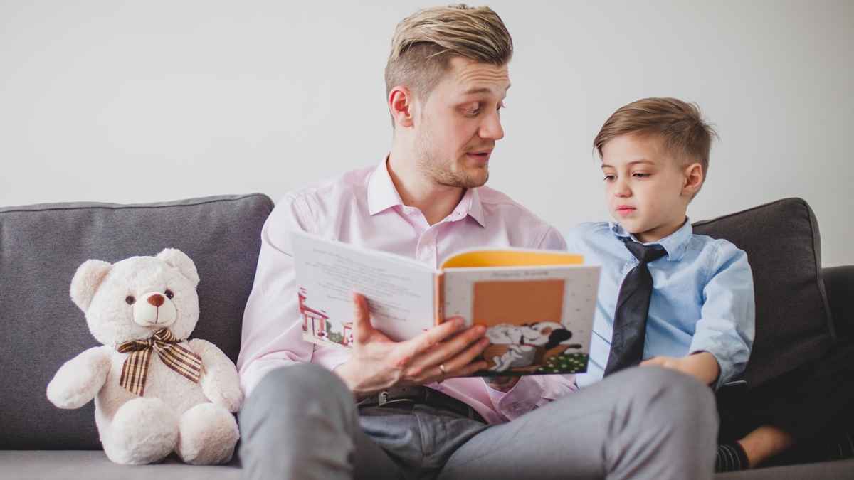 9 Cara Belajar Membaca Anak SD, Jangan Sering Dimarahi!