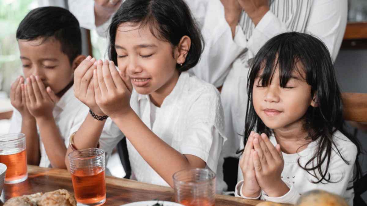 5 Tips Memenuhi Nutrisi Anak saat Puasa, Kandungan Gizi Harus Seimbang