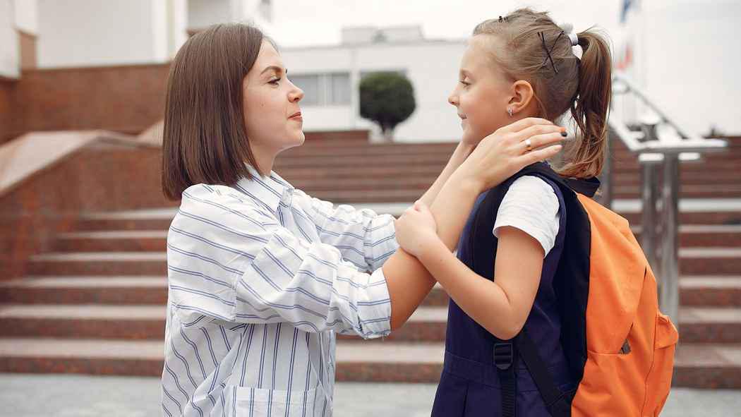 7 Persiapan Anak Pertama Masuk Sekolah, Biar Semangat