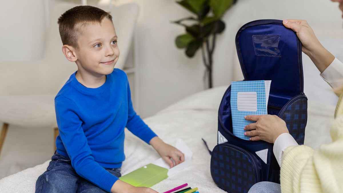 9 Perlengkapan Sekolah Anak TK yang Wajib Dimiliki, Salah Satunya Tisu