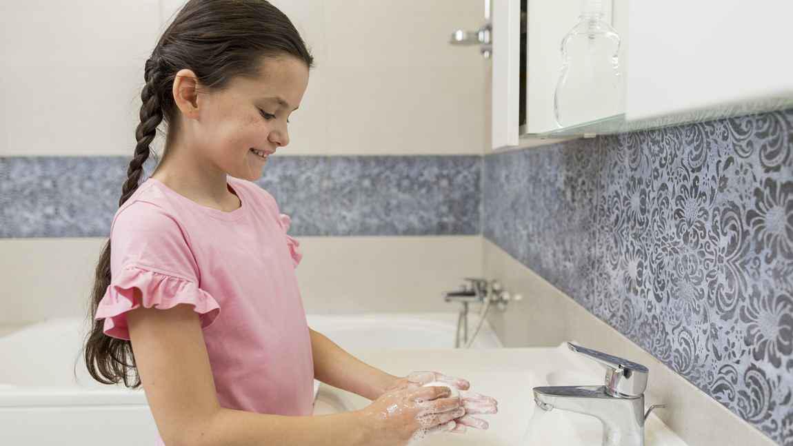 5 Cara Melatih Anak Menjaga Kebersihan di Sekolah, Edukasi Sejak Dini