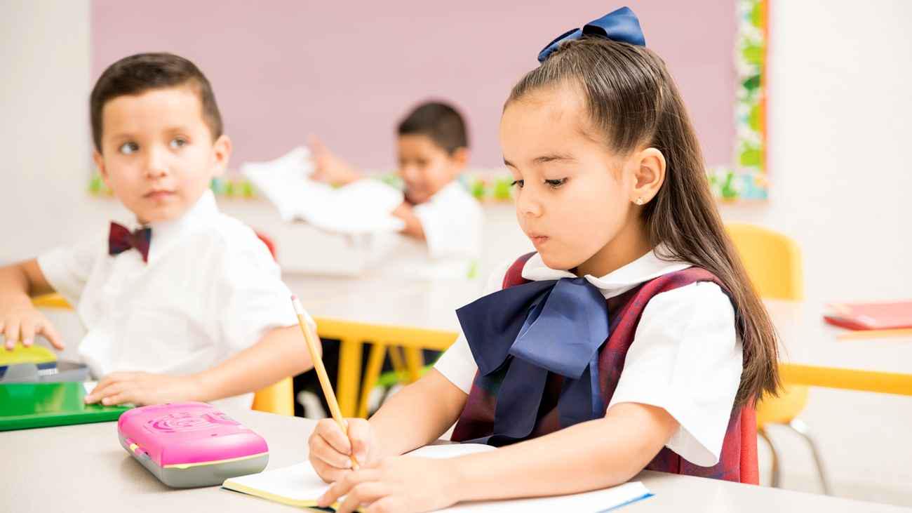 8 Kewajiban Anak di Sekolah, Salah Satunya Datang Tepat Waktu