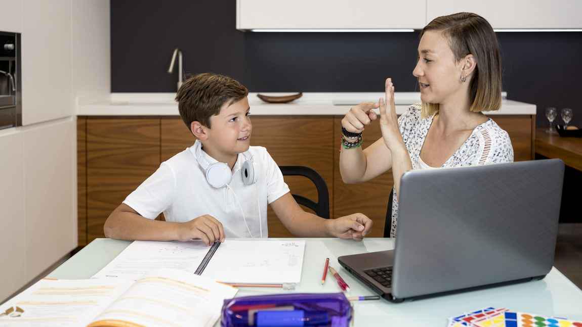 Pertimbangkan 5 Hal Ini saat Memilih Guru Les Privat Anak