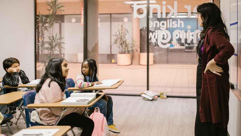 5 Tempat Les Bahasa Inggris di Jakarta Selatan, Cek Rincian Biayanya