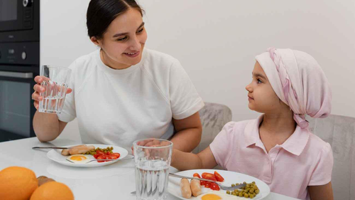 7 Tips Membangunkan Anak untuk Sahur, Hidangkan Menu Favoritnya